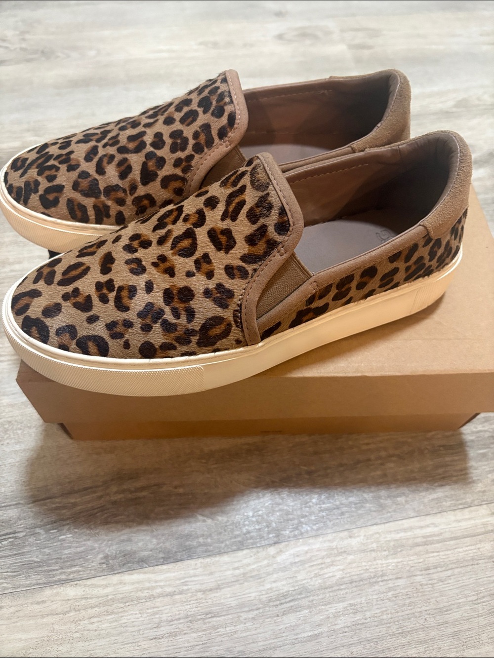 UGG Womens Jass Exotic Leopard Print Slip-On Sneakers - Tan & Black